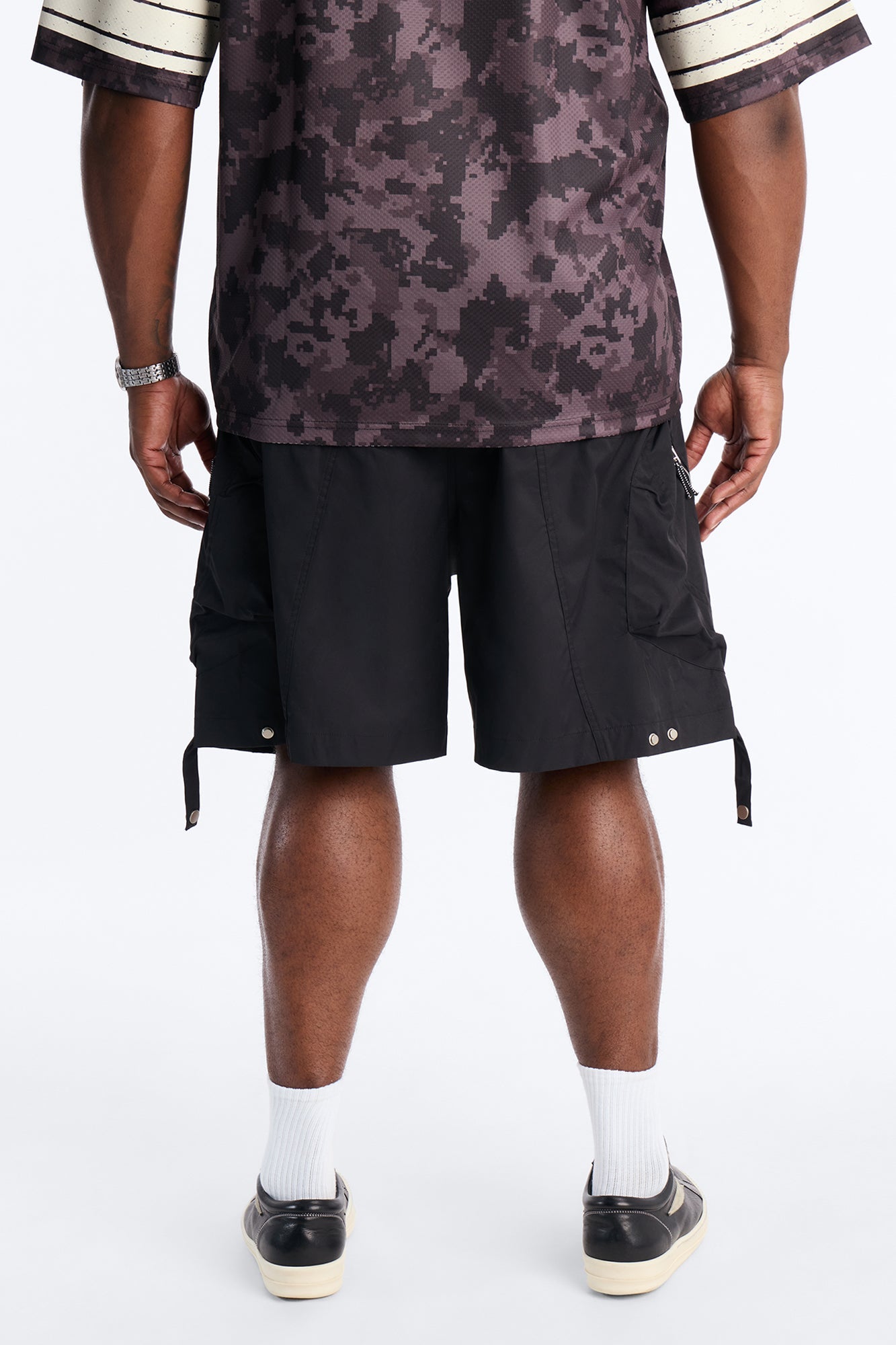 Relaxed Pearson Gates Multi Straps Utility Short - Black