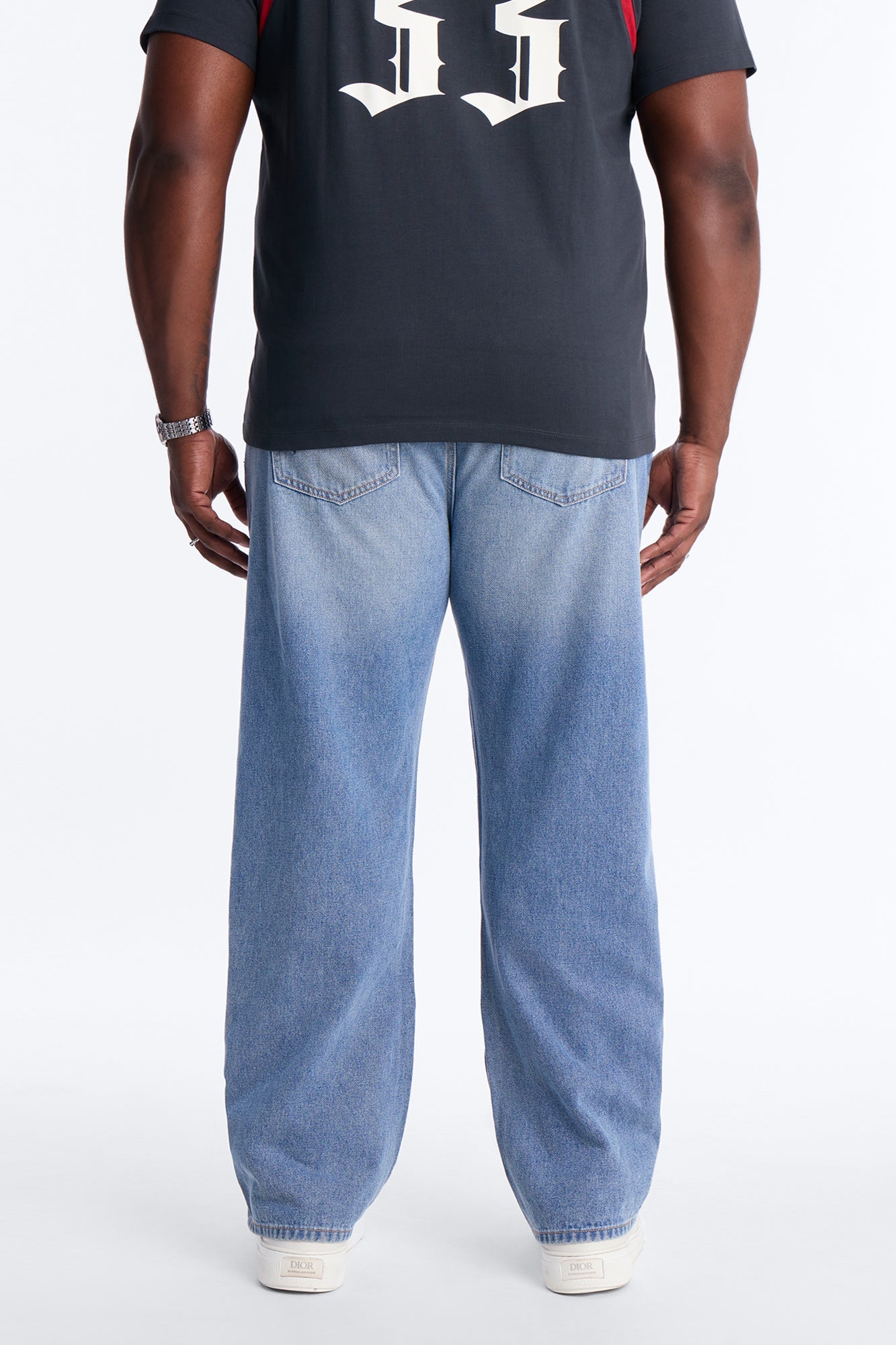 Essential Straight Rigid Jean - Medium Blue Wash