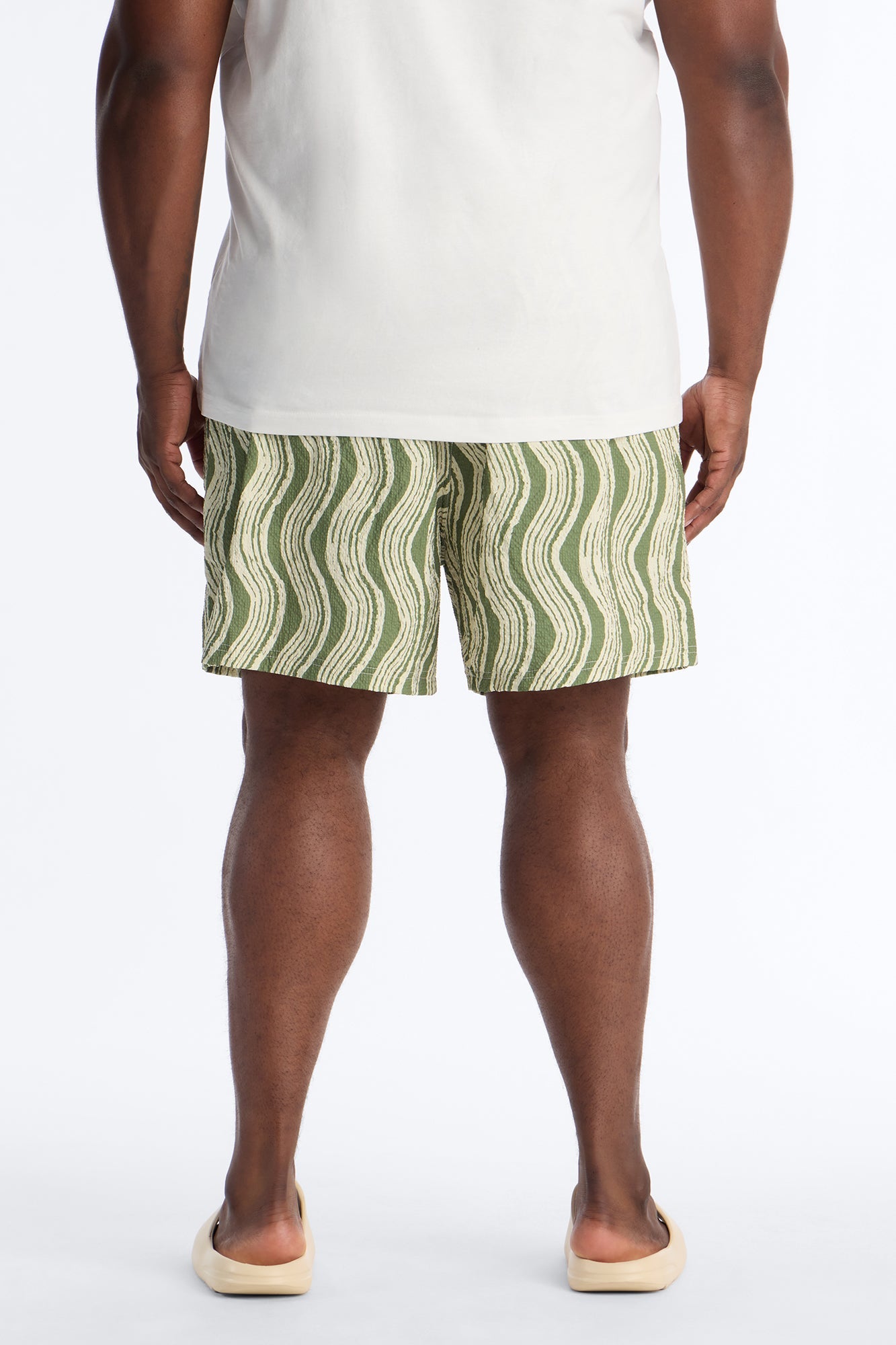 Wave Printed Seersucker Swim Trunk 6″ - Olive