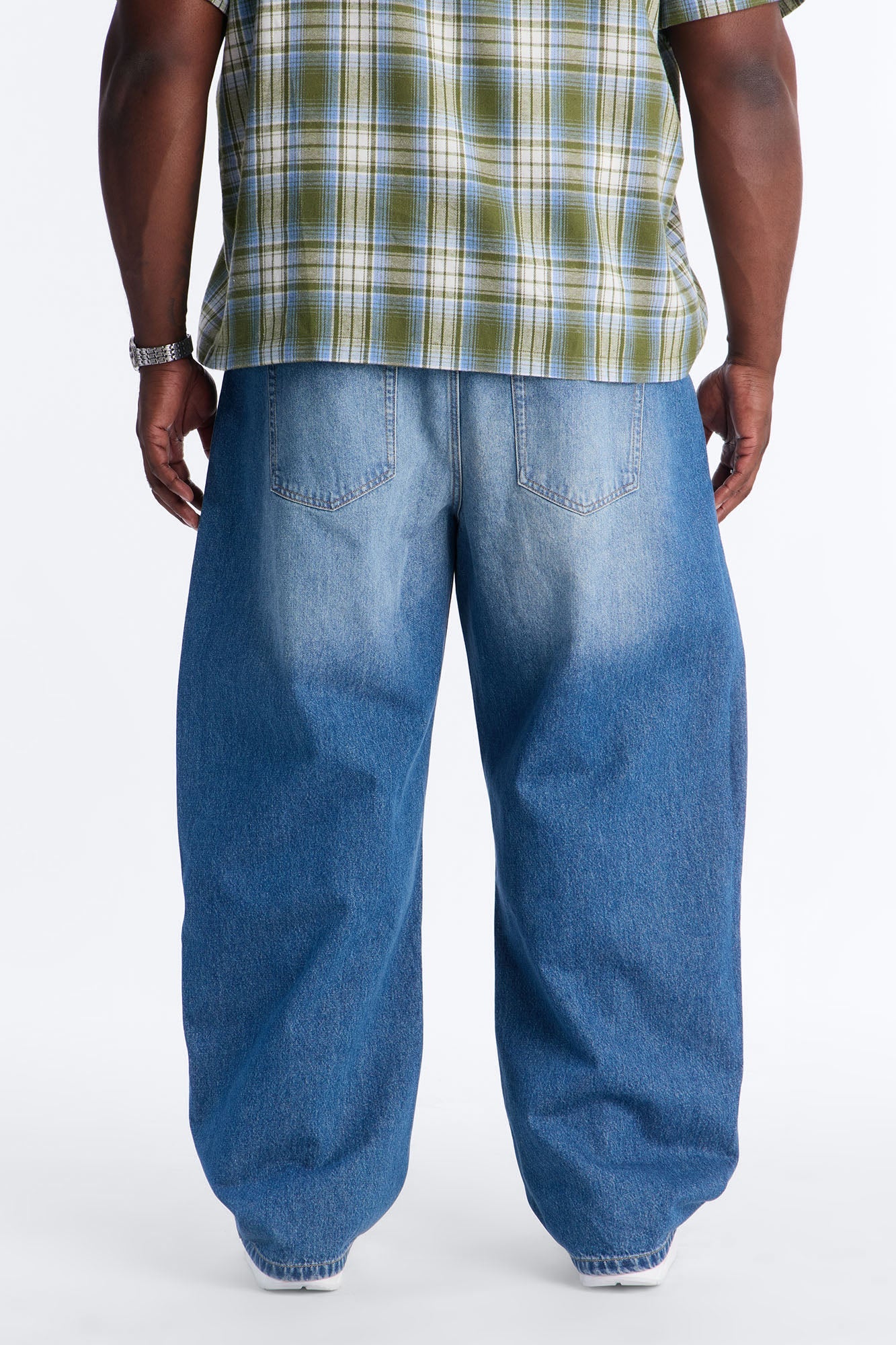 Barrel Etched Floral Jean - Medium Blue Wash