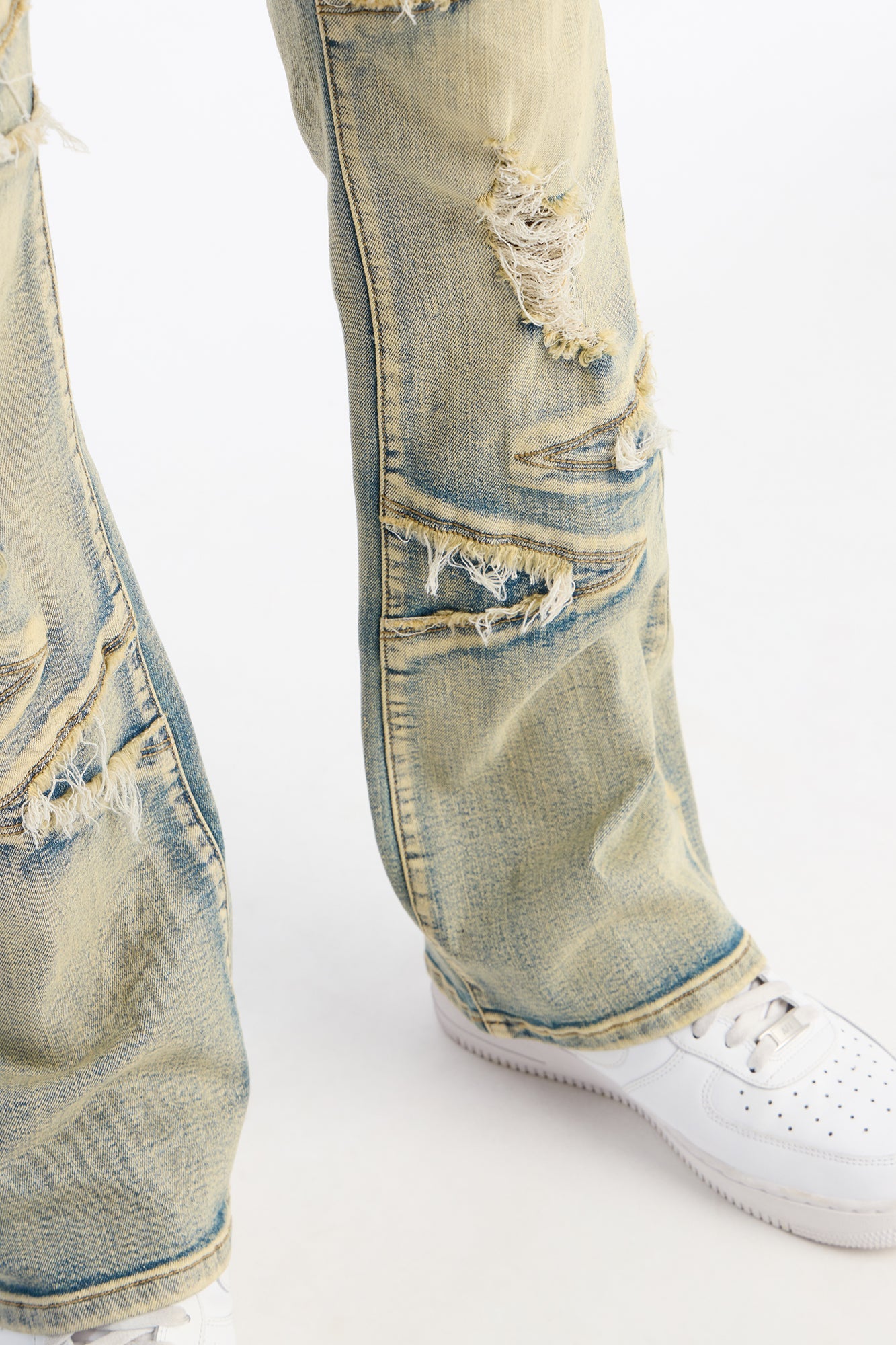 Stacked Skinny Flare Triangle Fray Jeans - Light Wash