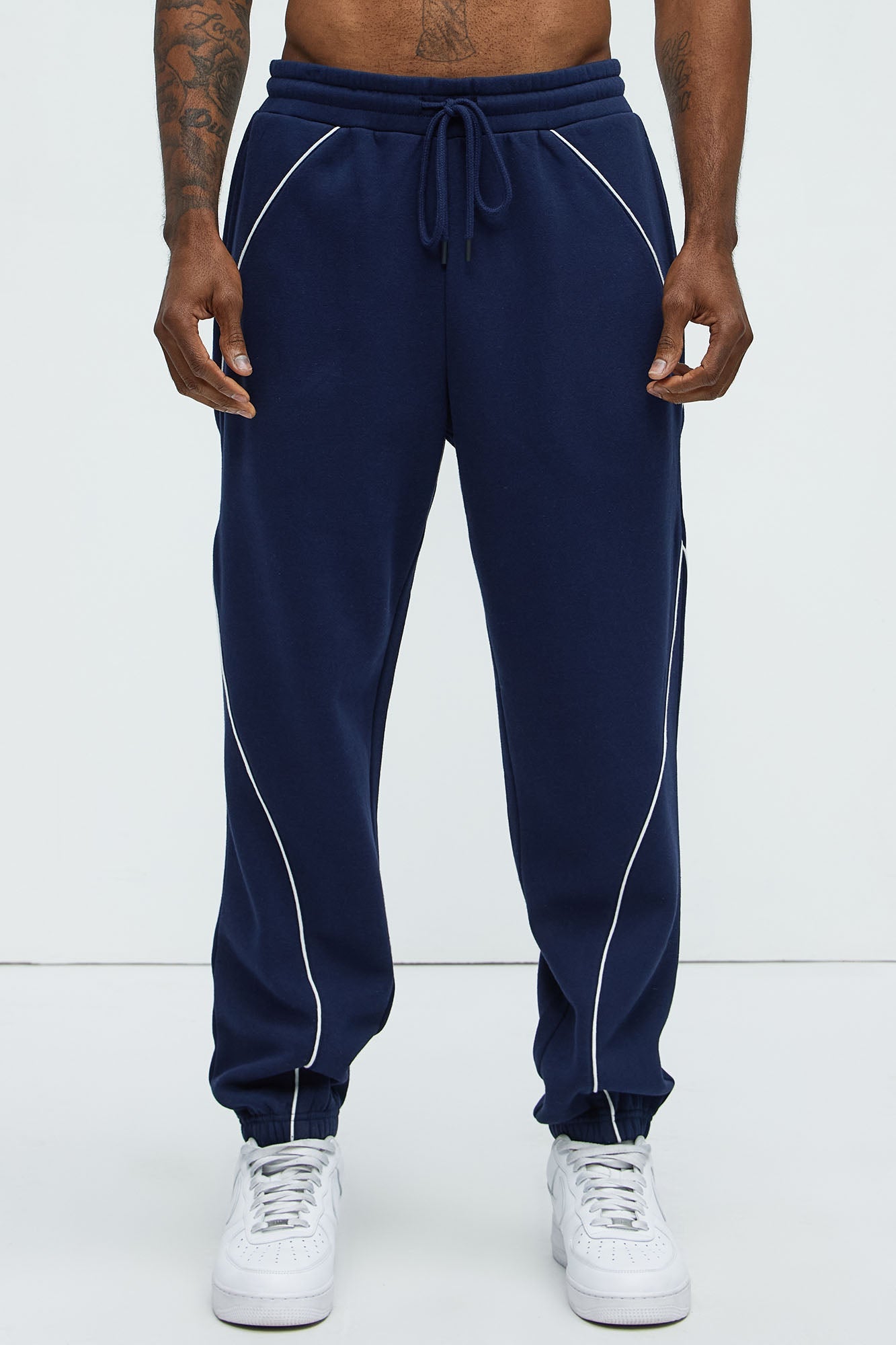 Tyson Piping Relaxed Jogger - Navy