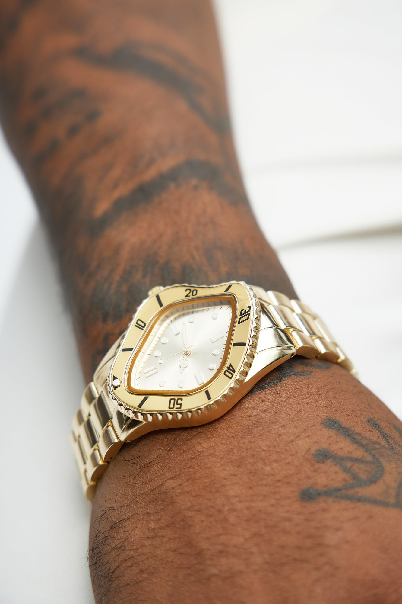 Sovereign Watch - Gold