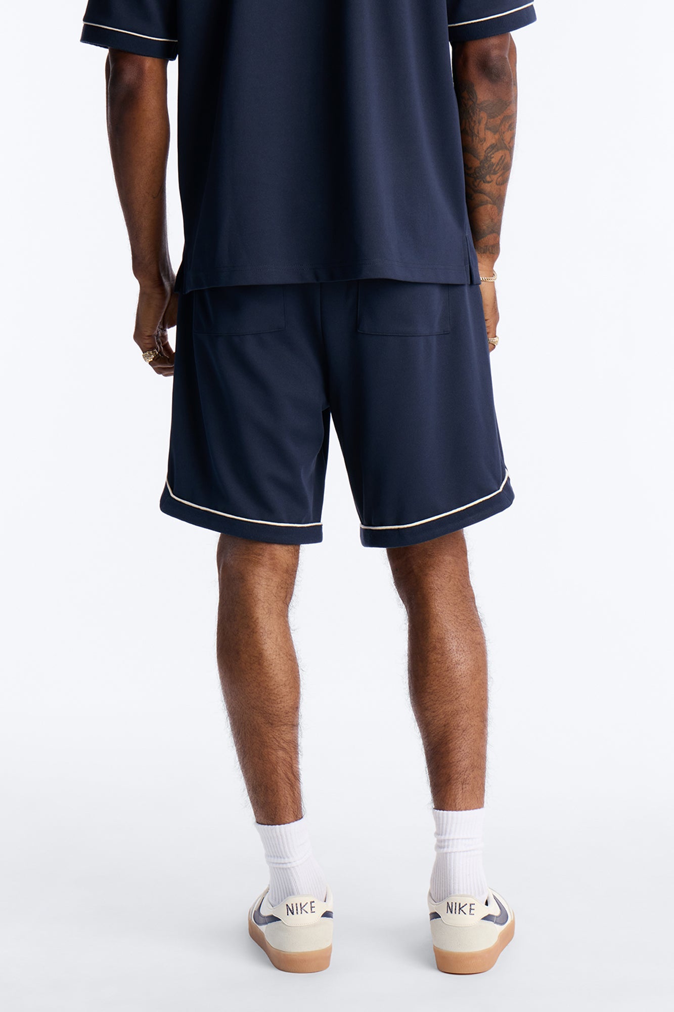 Relaxed Noir Shorts - Navy