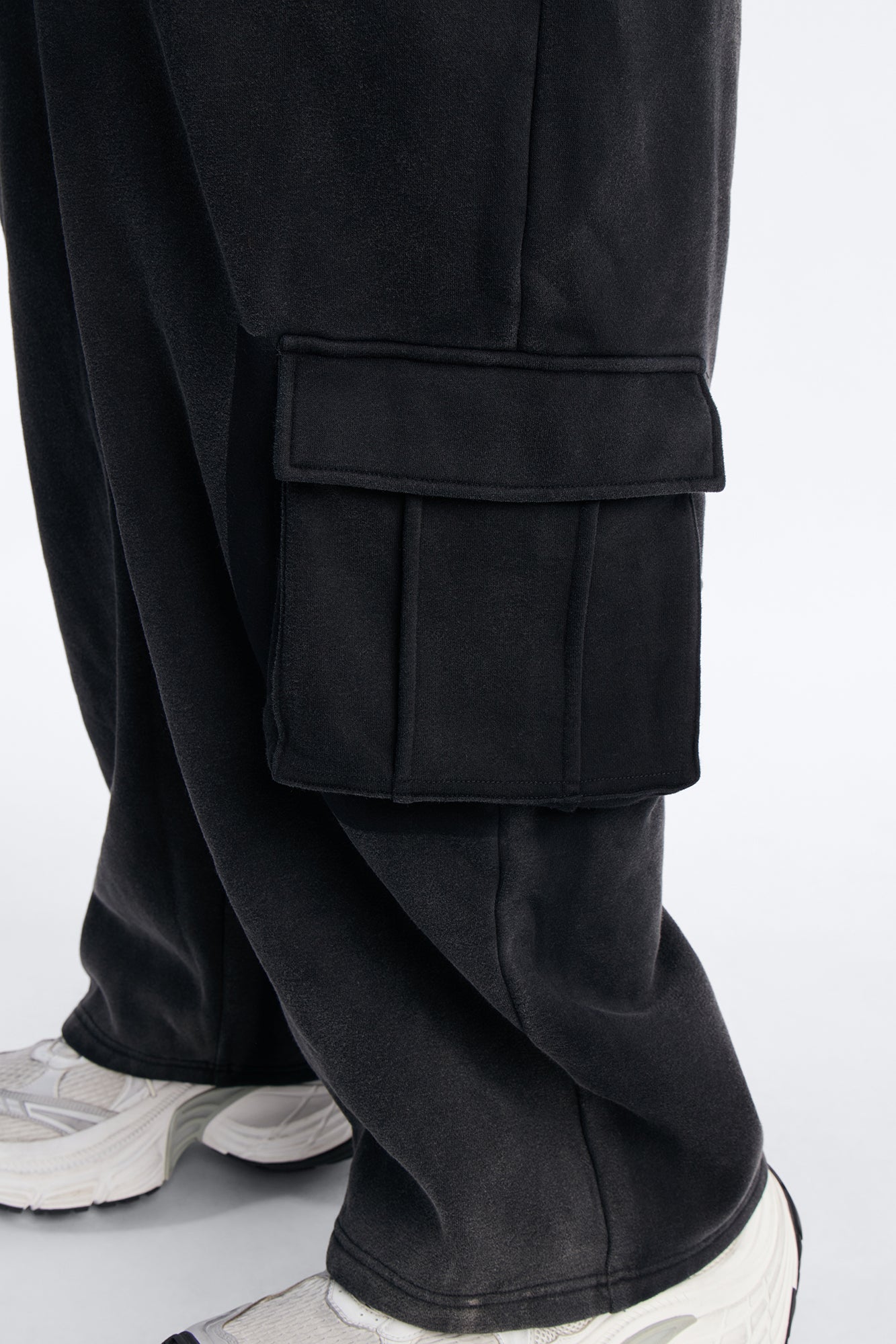 Baggy Cargo Drip Washed Sweatpants - Black Wash