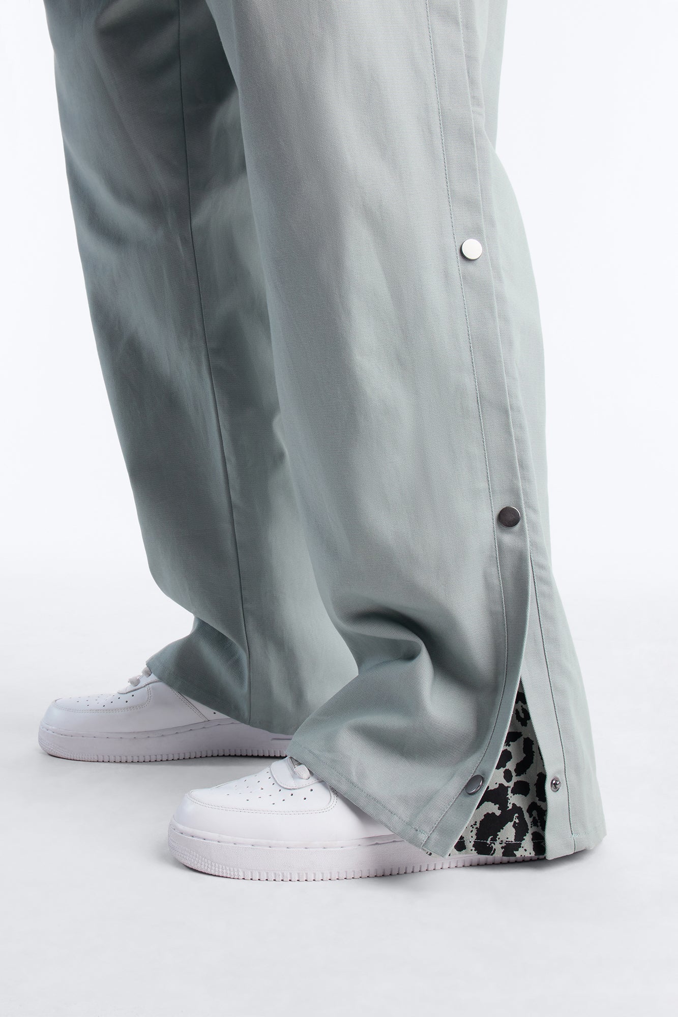 Straight Print Hint Studded Pant - Grey