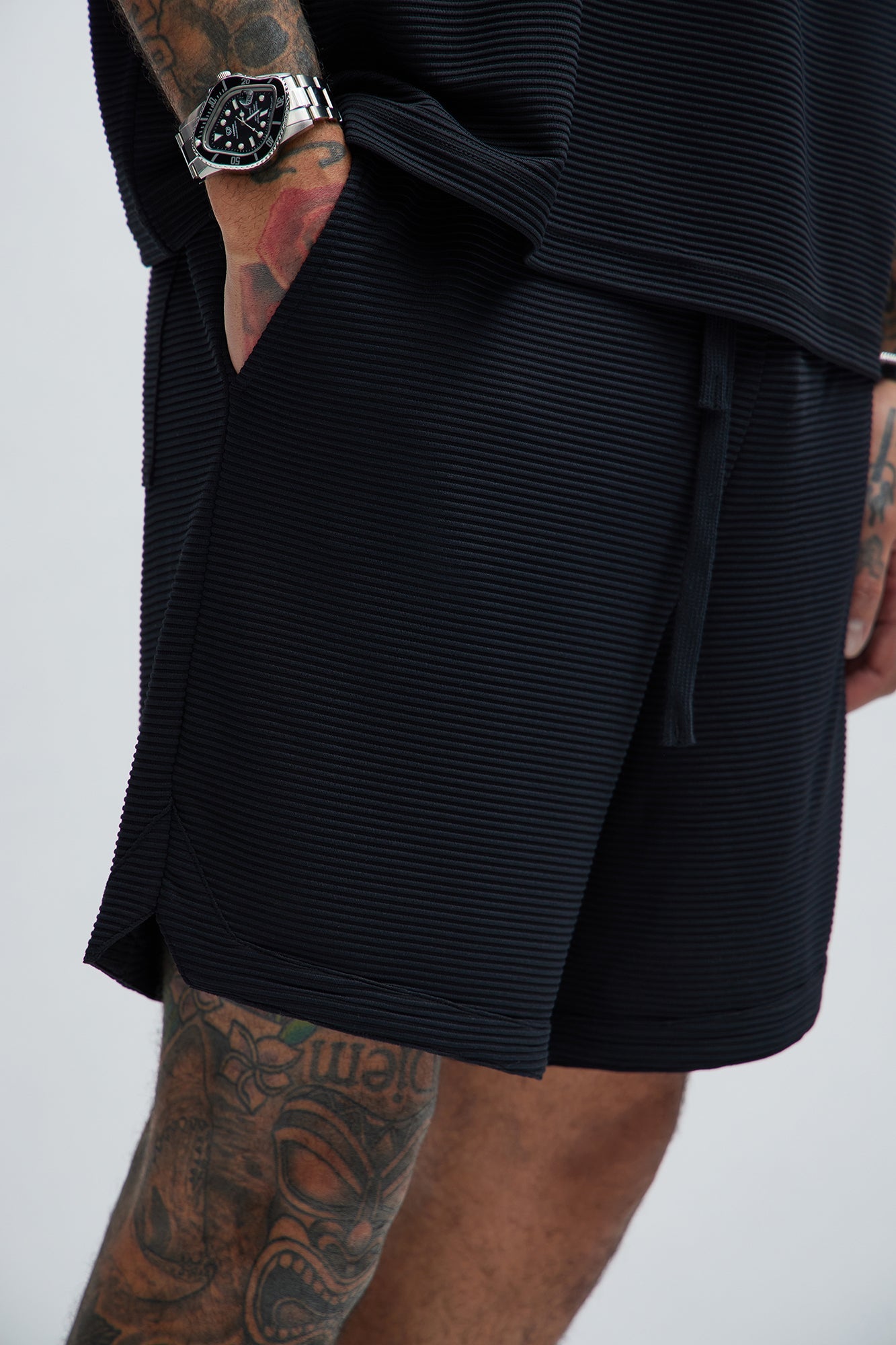 Zyler Textured Shorts - Black