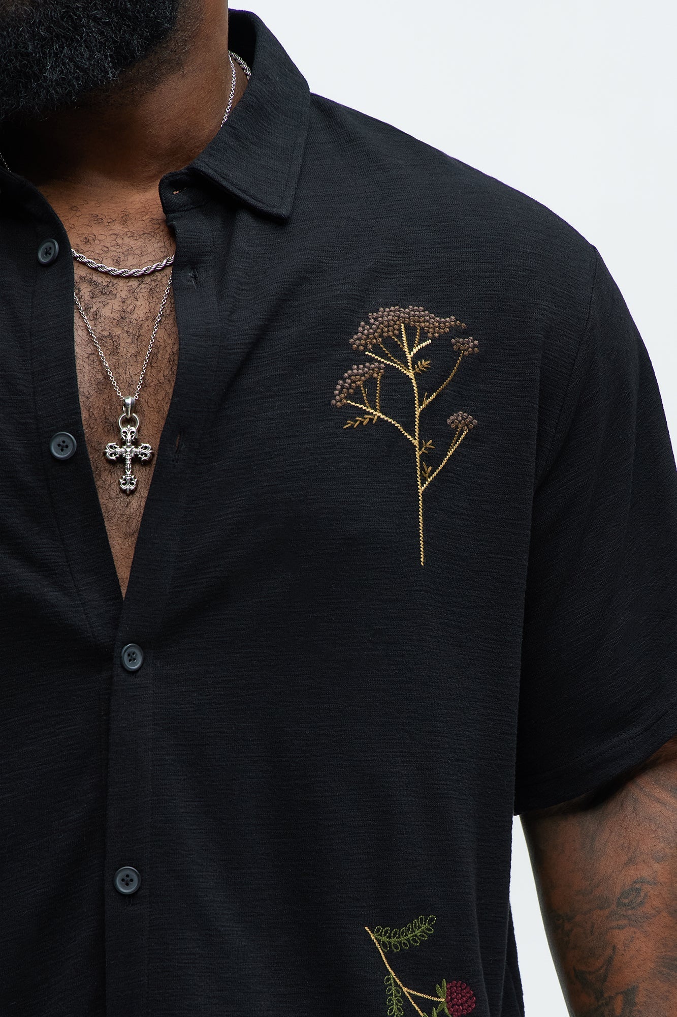 Berries And Bloom Embroidered Shirt - Black