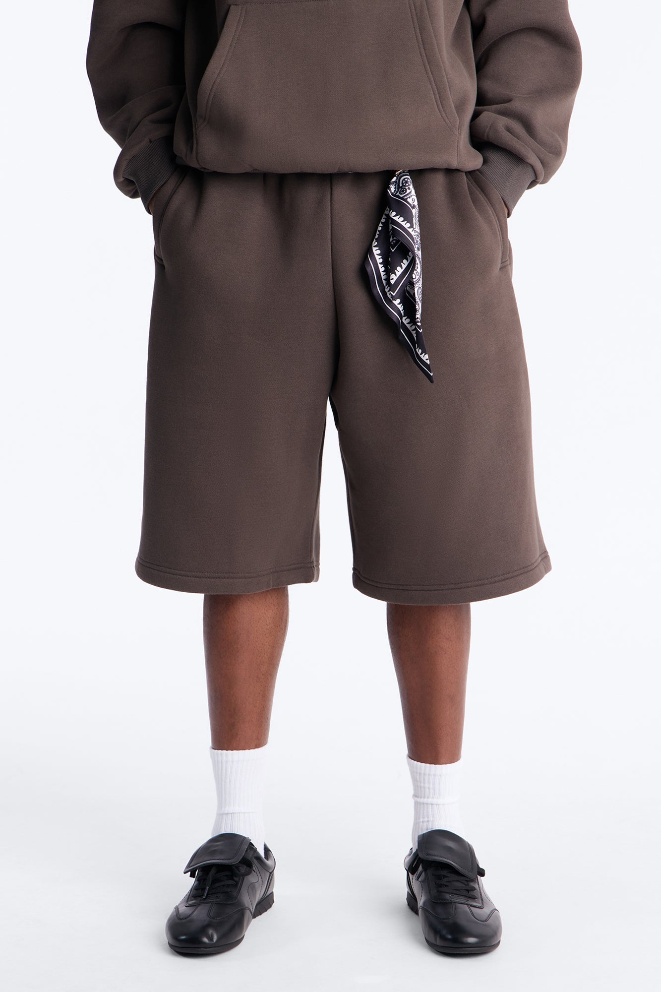 Baggy Bandana Scarf Duo Sweatshort - Brown