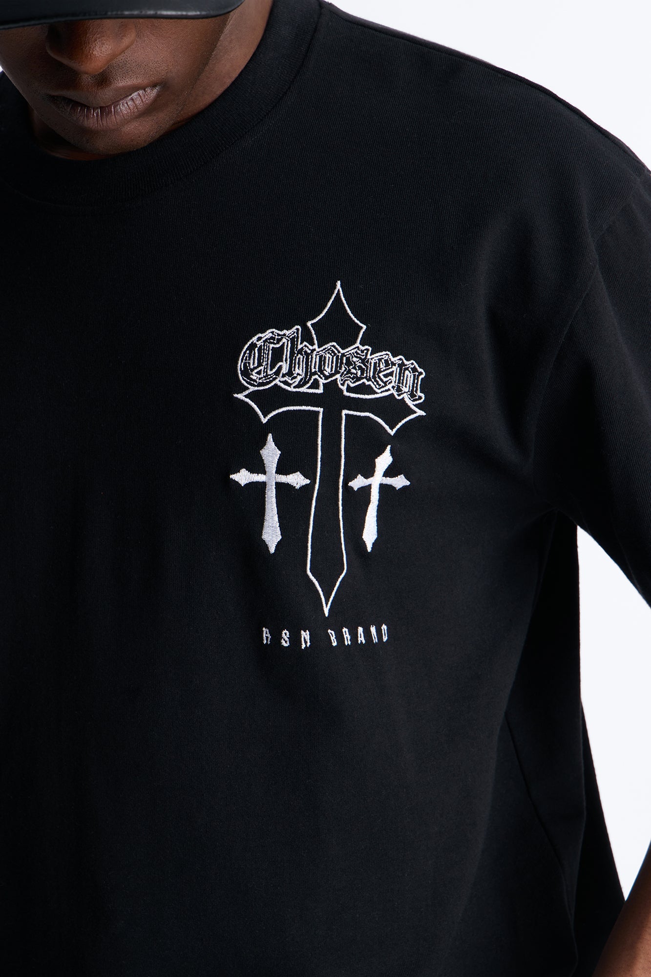 Chosen Cross Embroidery Short Sleeve Tee - Black