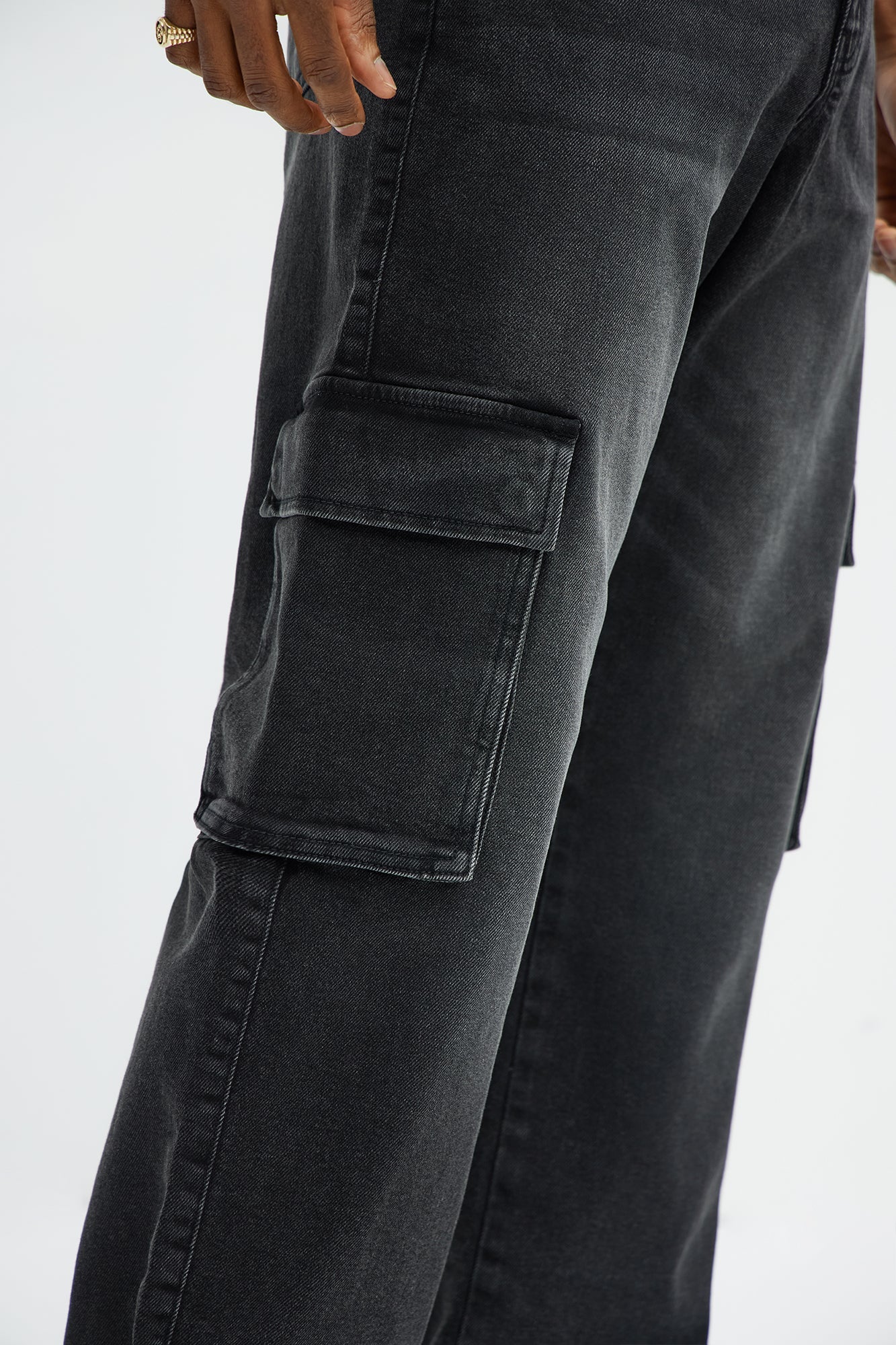 Classic Straight Cargo Jeans - Black Wash