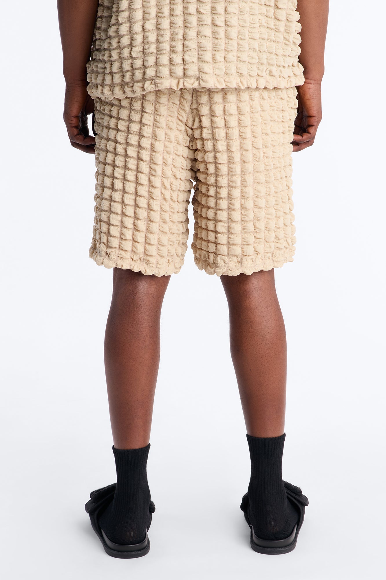 Relaxed Effervesce Textured Short - Tan