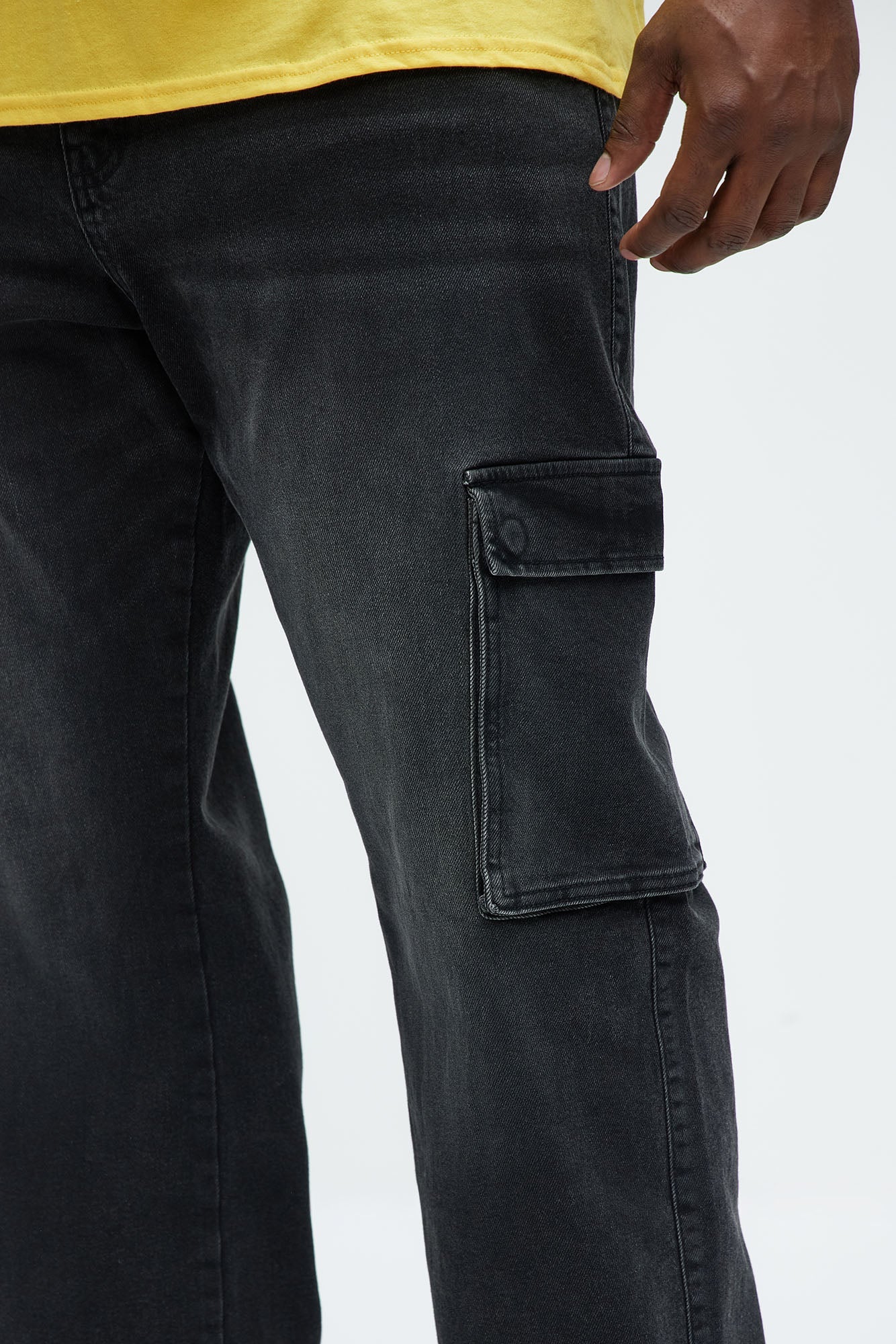 Classic Straight Cargo Jeans - Black Wash