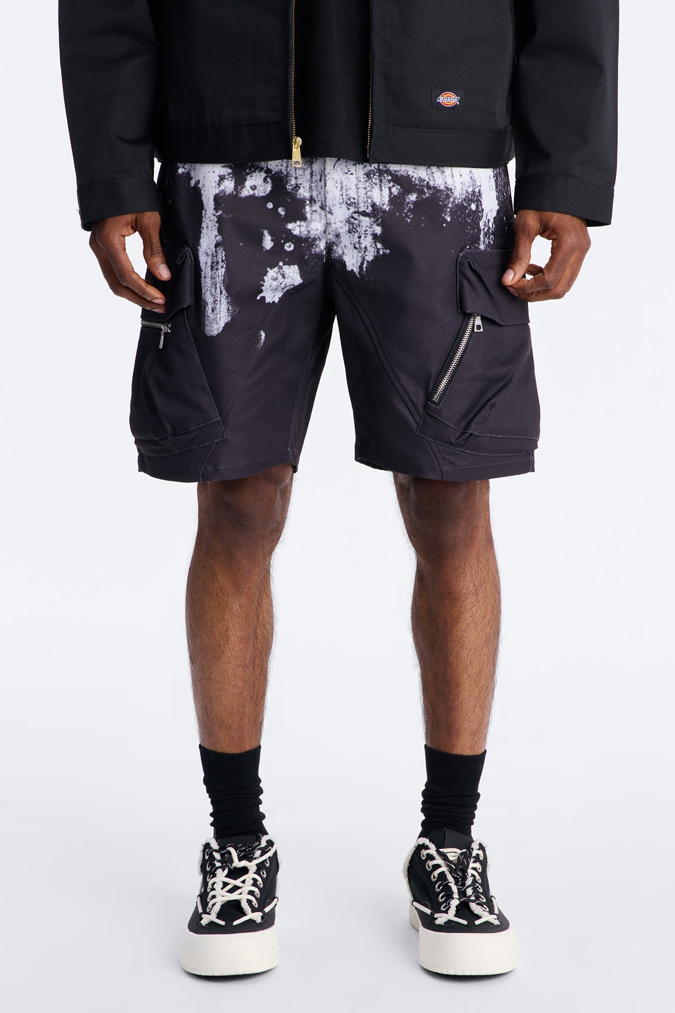 Relaxed Traveling Artist Short - Black/White