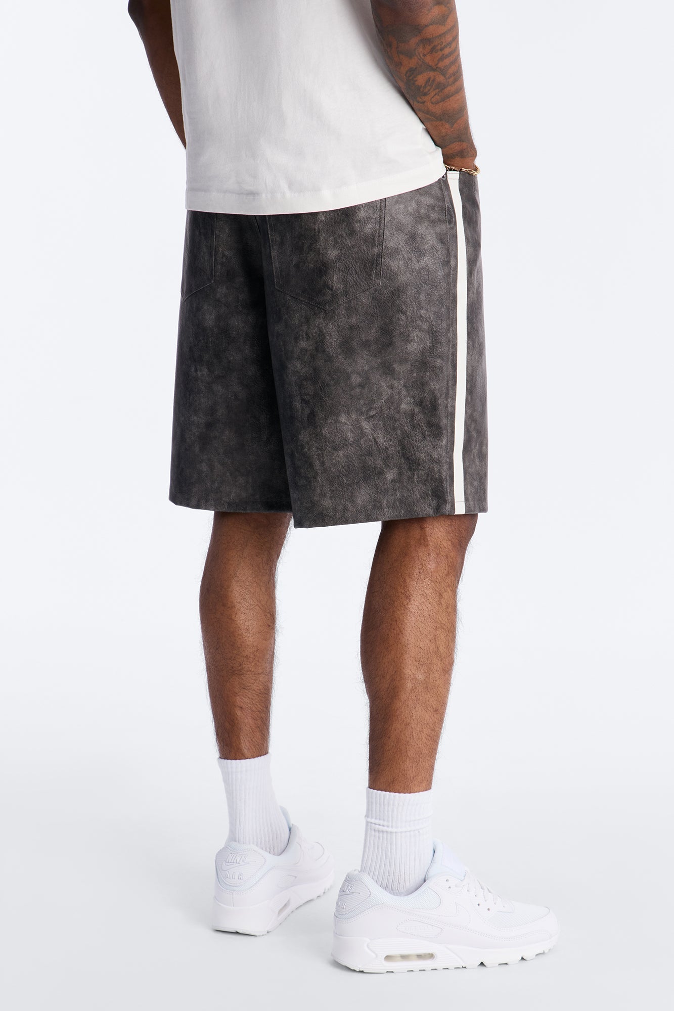 Relaxed Aubrey Hill Faux Leather Short - Black