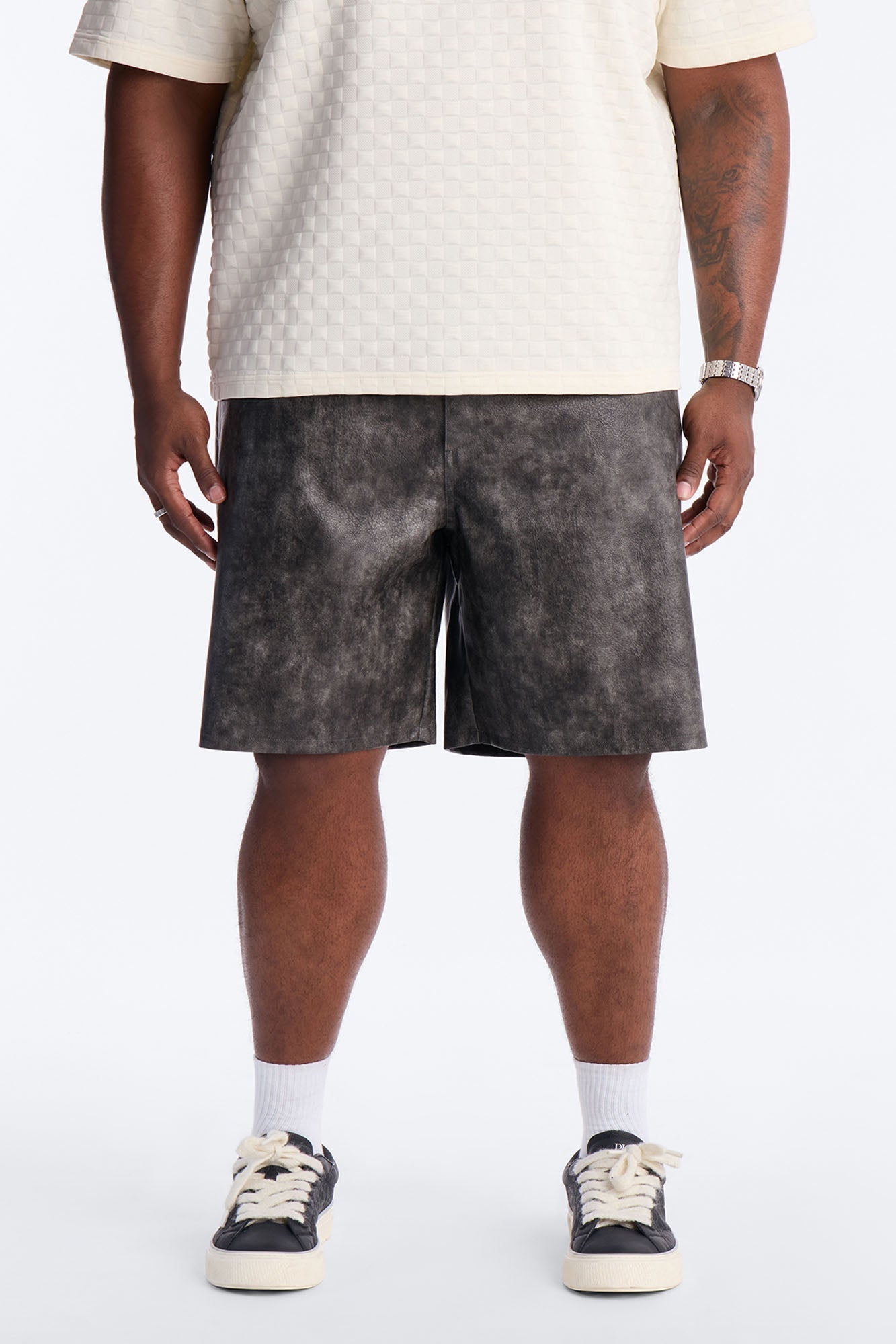 Relaxed Aubrey Hill Faux Leather Short - Black