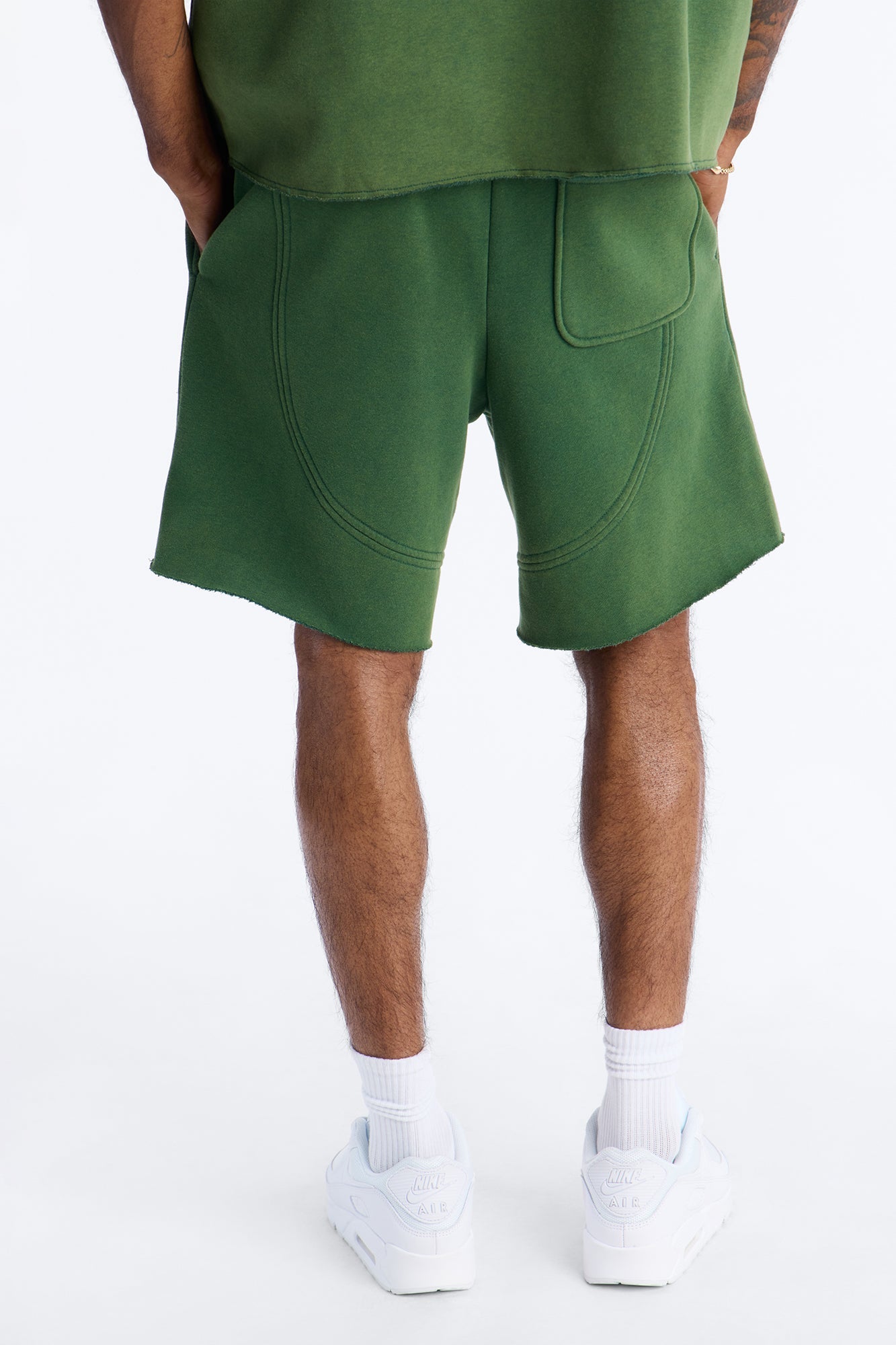 Washed Raw Edge Baggy Sweatshort - Green