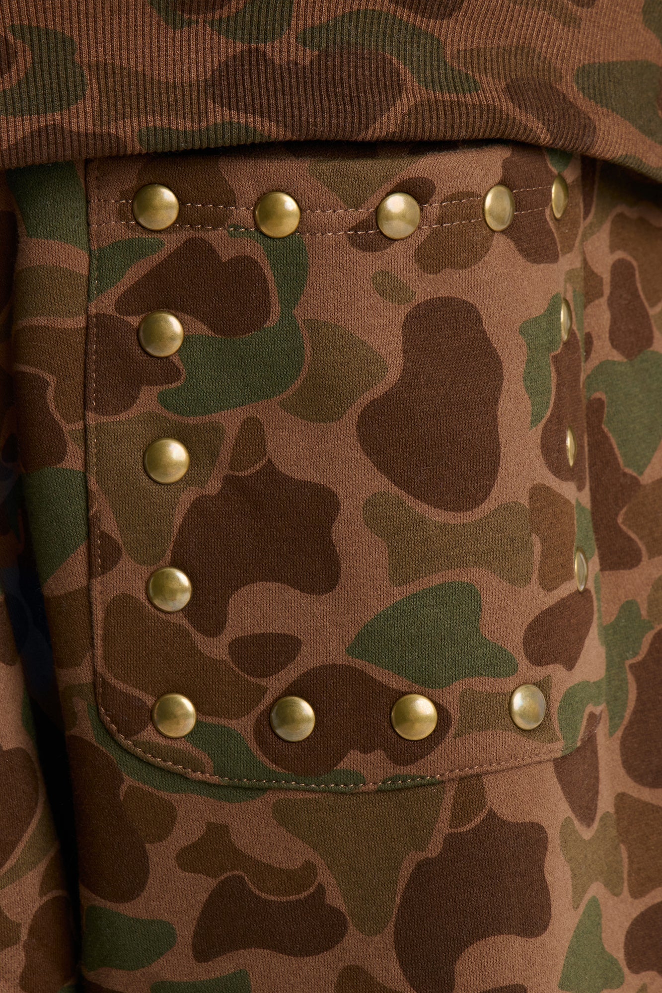 Baggy Frontline Studded Camo Sweatpants - Camouflage