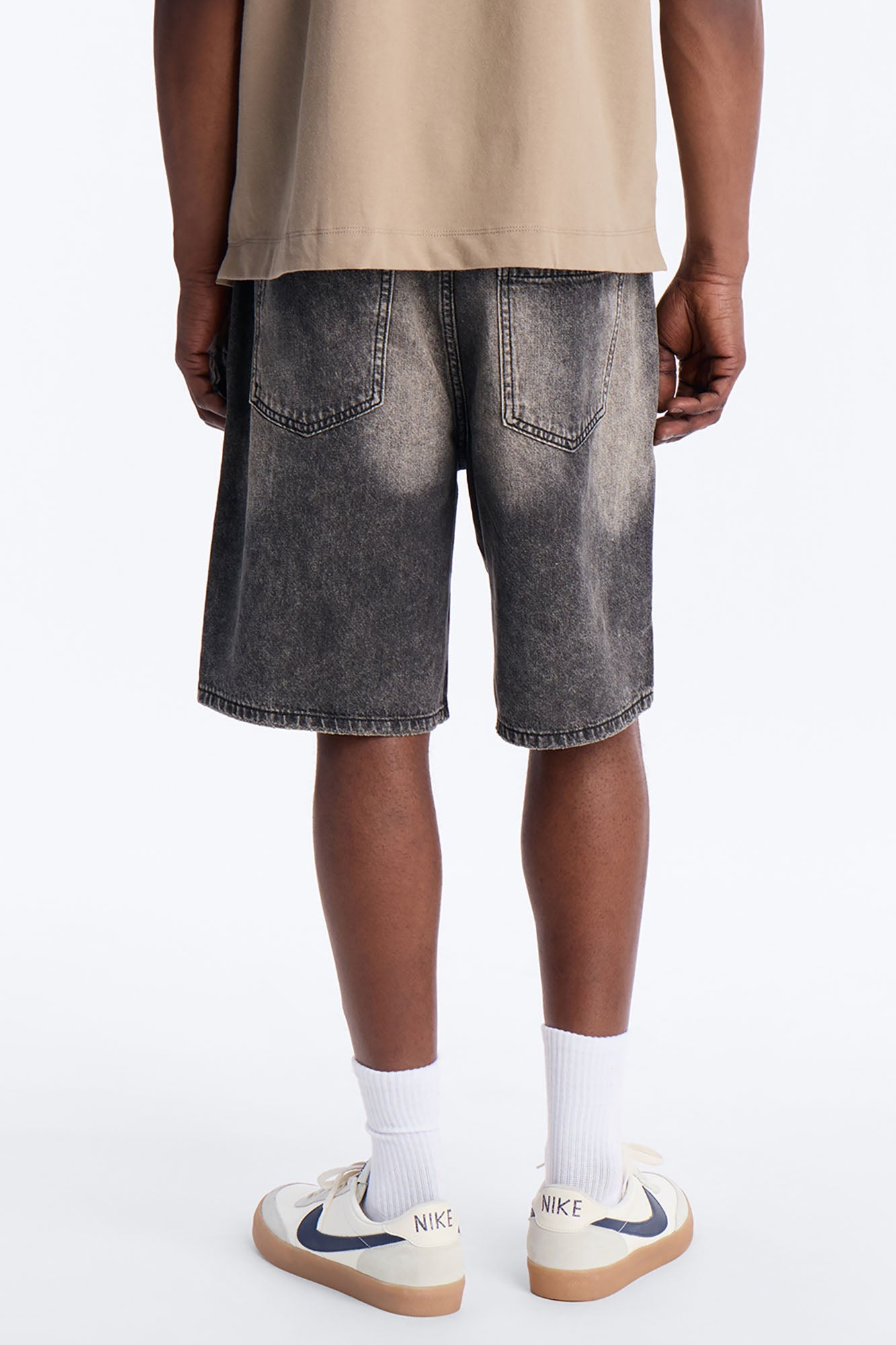 Venice Vintage Relaxed Denim Shorts - Black Wash