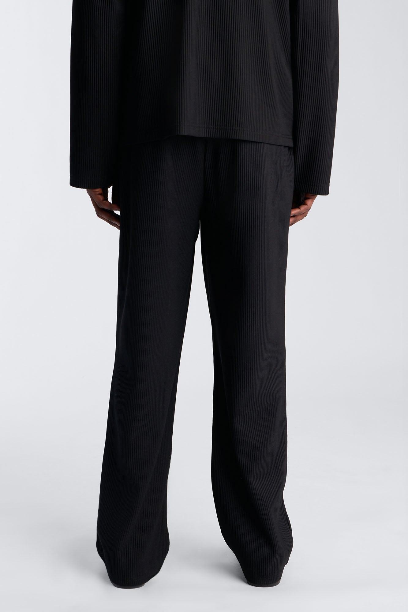 Show Up Straight Pleated Casual Trouser - Black