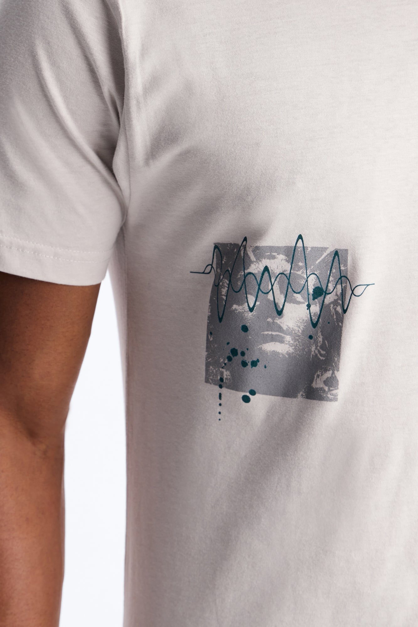 Beyond Your Dreams Short Sleeve Tee - Grey
