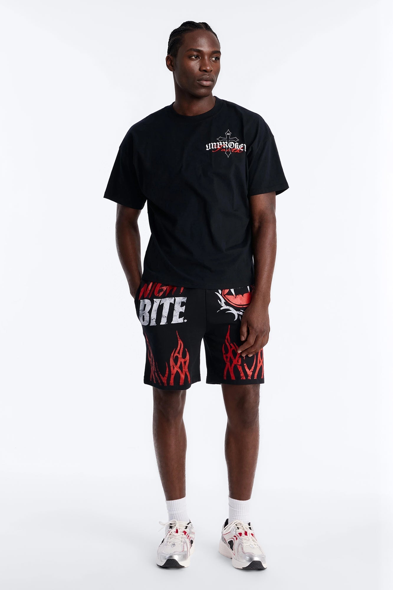 Night Bite Sweatshorts - Black