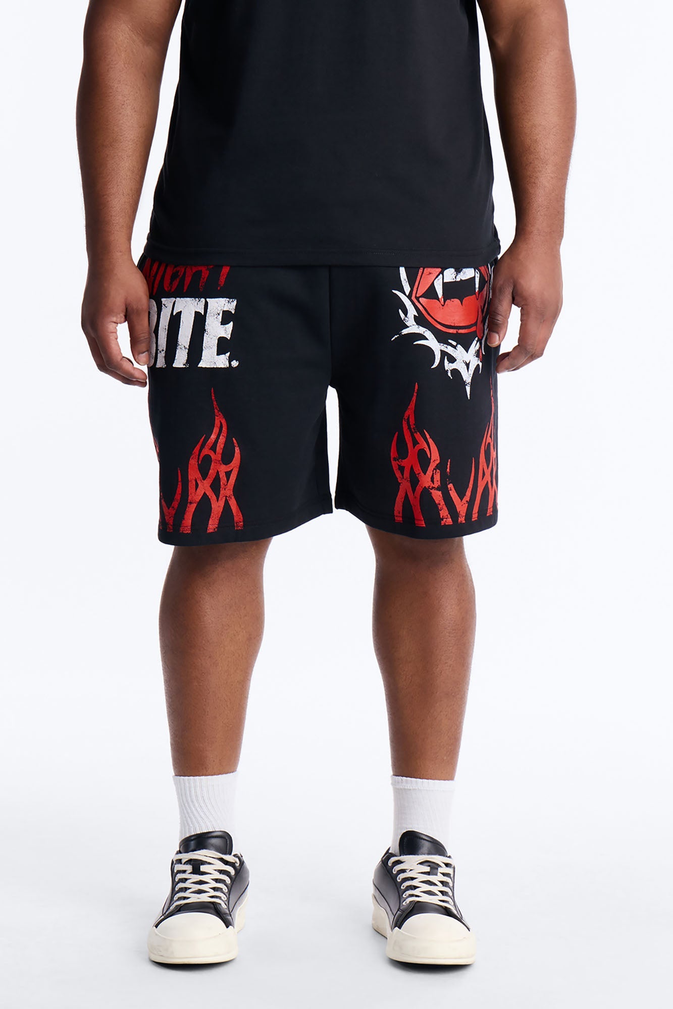 Night Bite Sweatshorts - Black