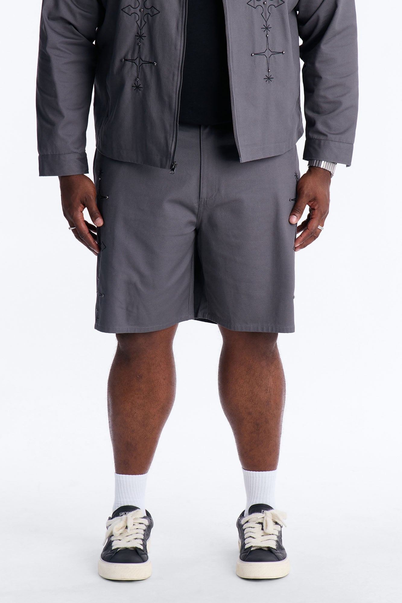Relaxed Vatican City Stitched Embellished Short - Grey