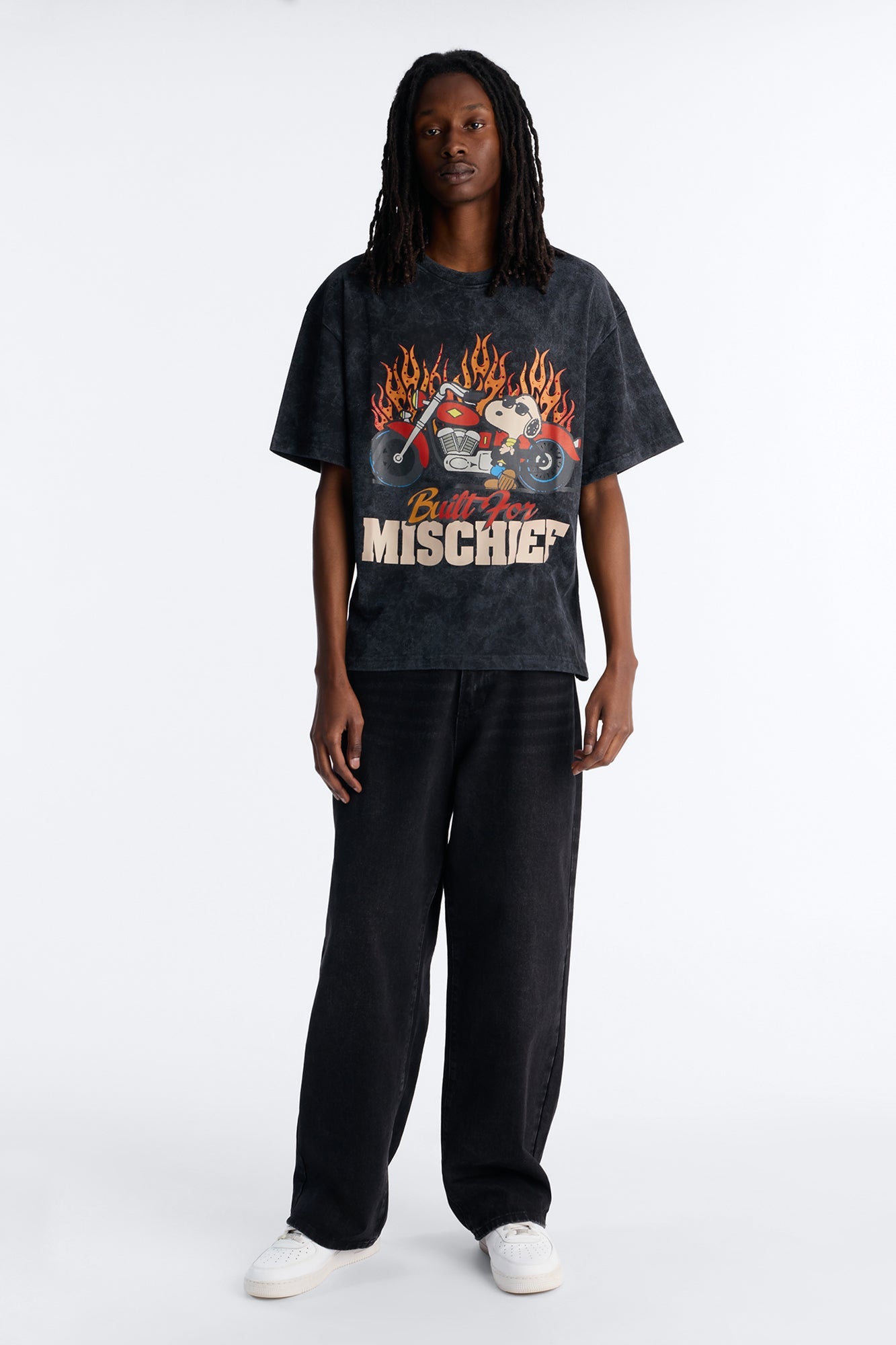 Peanuts Snoopy Mischief Rhinestones Mineral Wash Fleece Tee - Black Wash