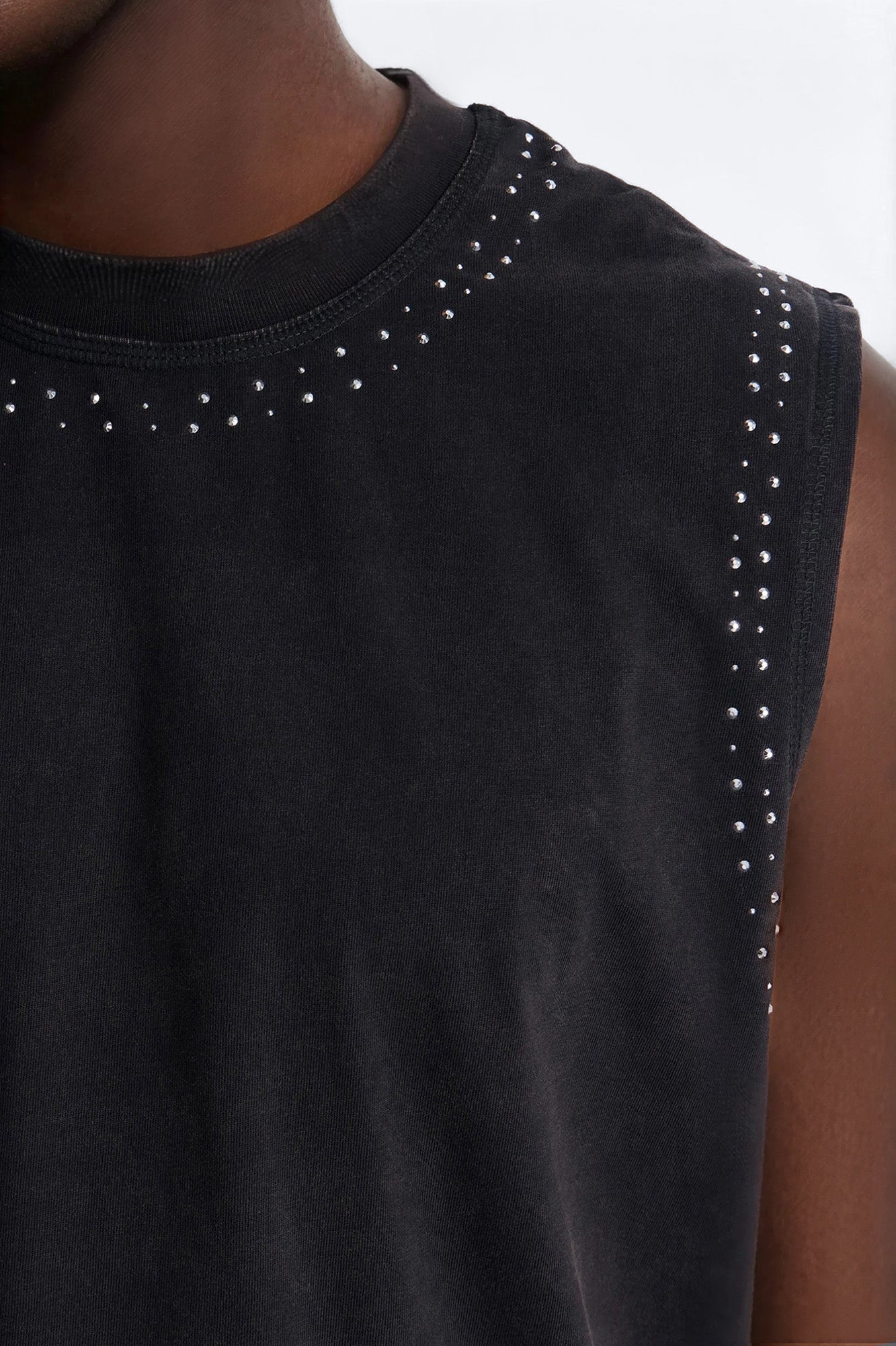 Boxy Cropped Caliber Muscle Tee - Black