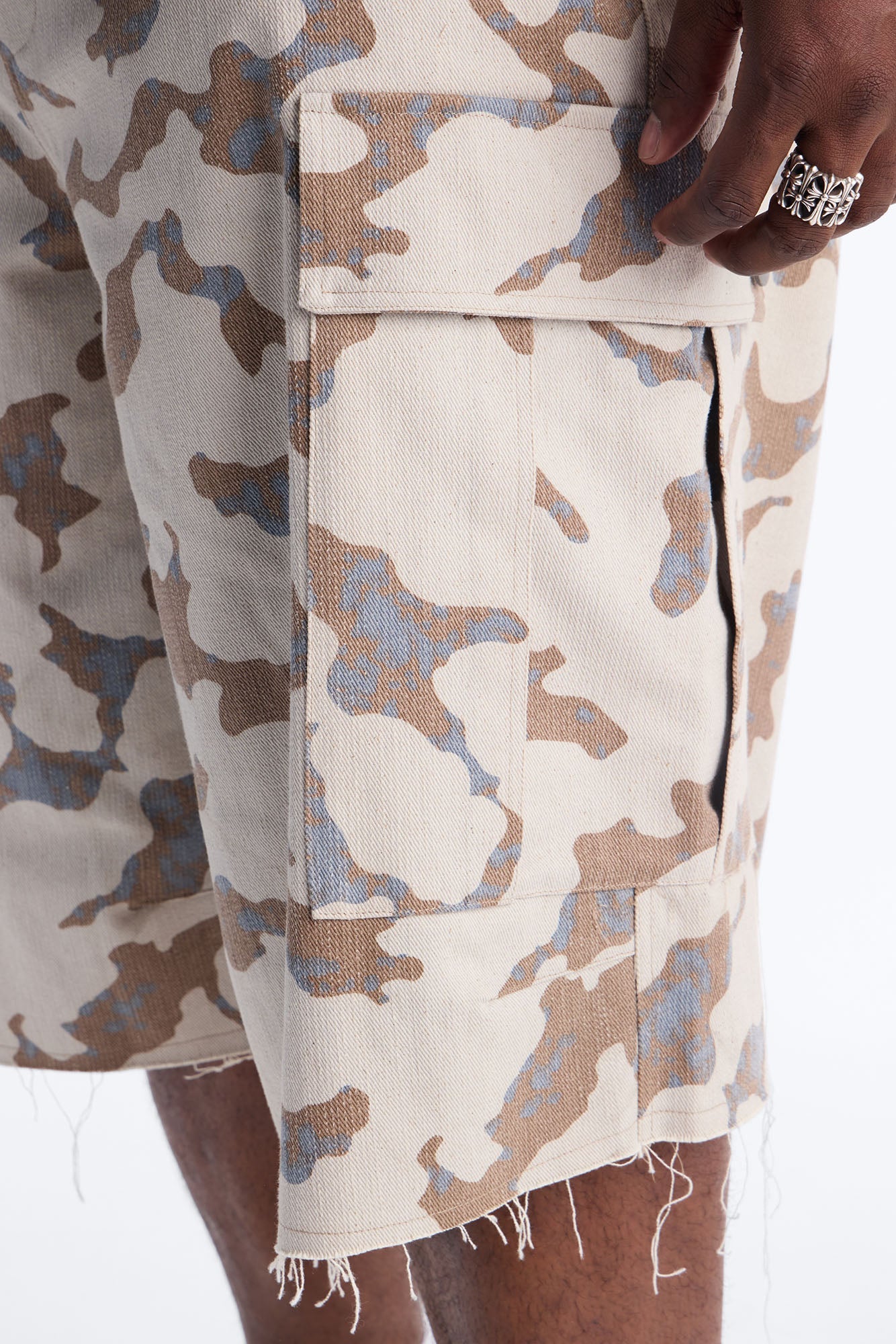 Baggy Subtle Distressed Short - Grey