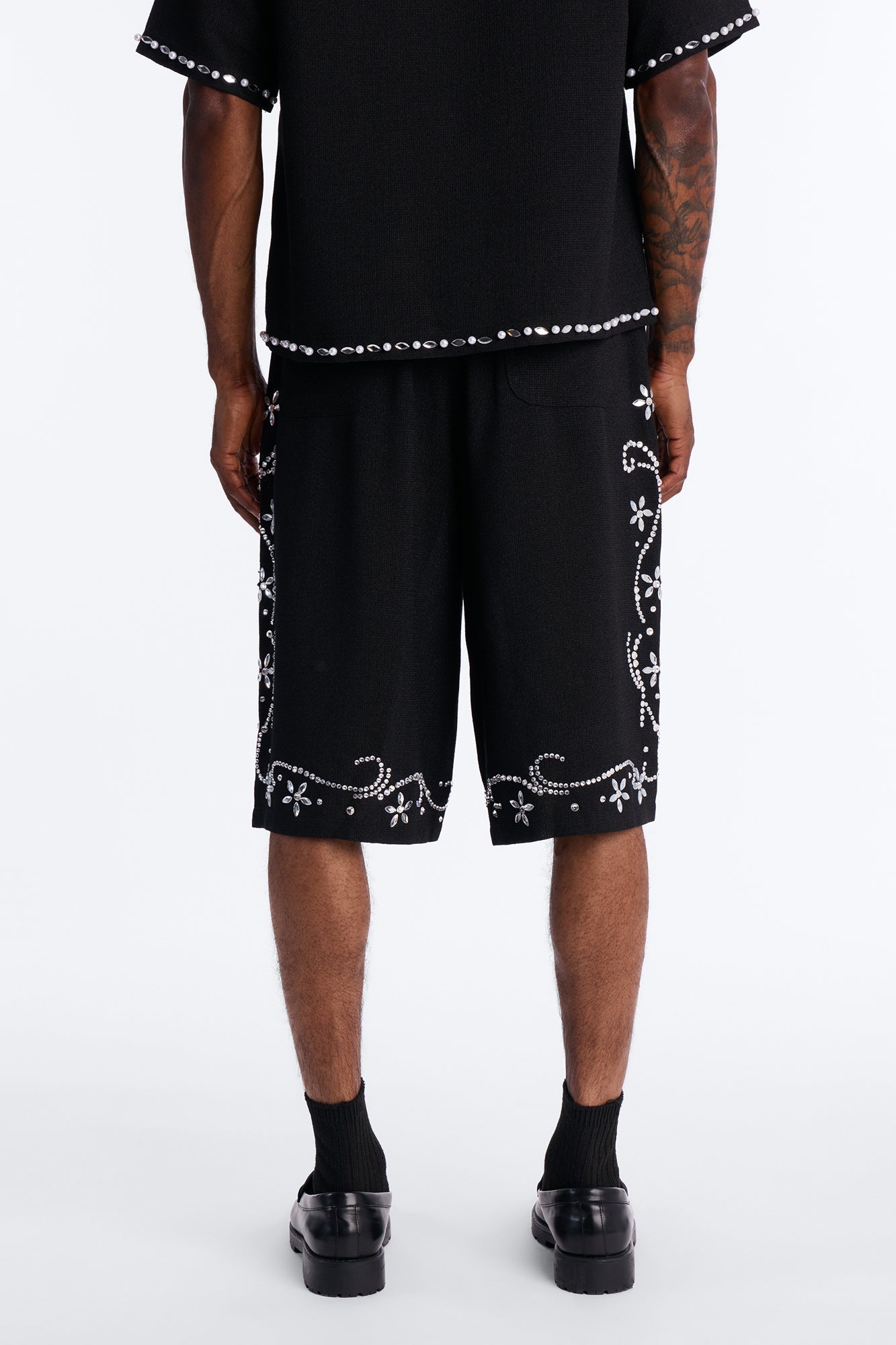 Baggy Wanderlust Pearl Journey Short - Black