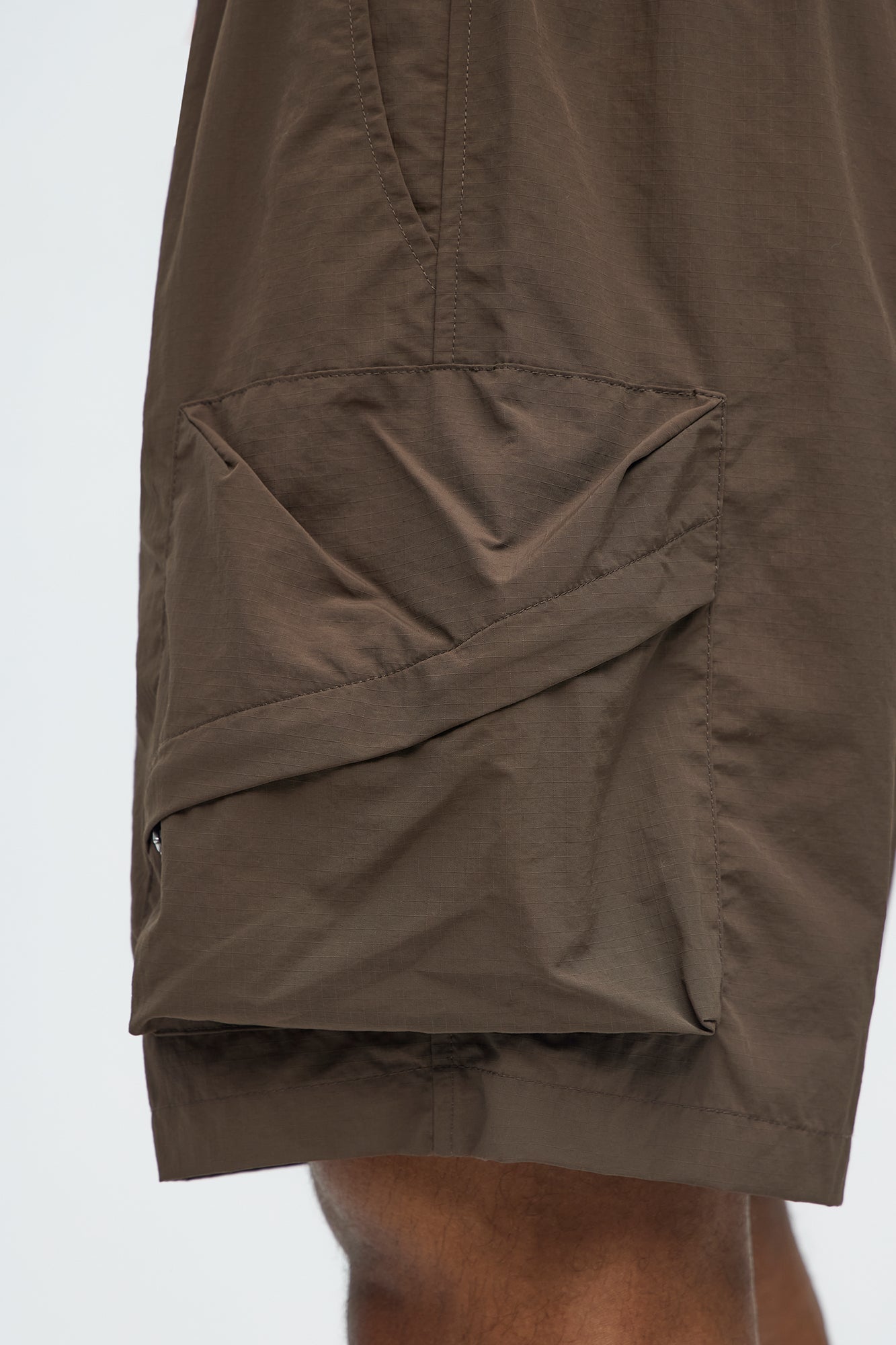 Take A Hike Cargo Shorts - Brown