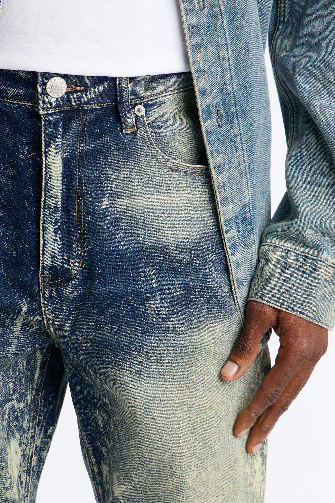 Timeless Bleach Washed Straight Jeans - Dark Wash