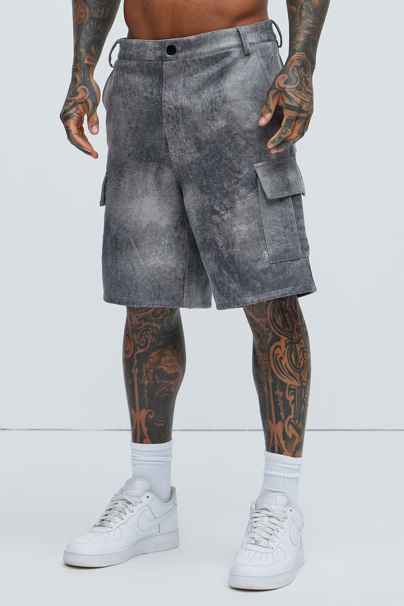 Manor Distressed Shorts - Grey