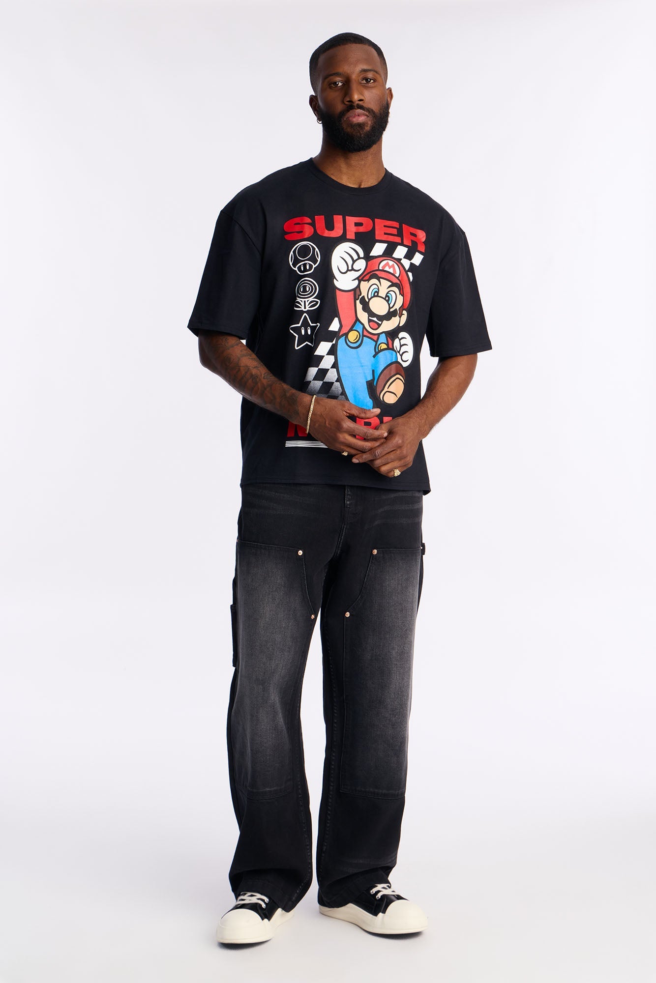 Super Mario Here We Go Boxy Short Sleeve Tee - Black
