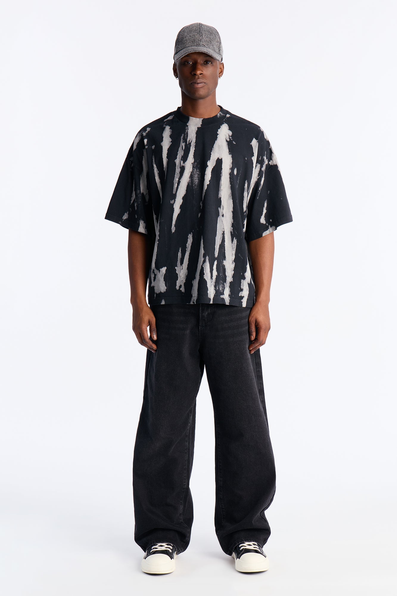 Boxy Brushstroke Tee - Black
